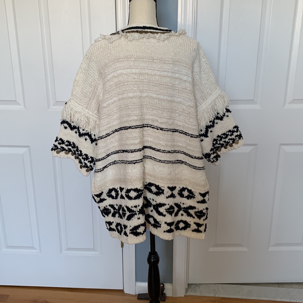 🌷ANTHROPOLOGIE EMBELLISHED SWEATER 🌷 - Picture 5 of 9